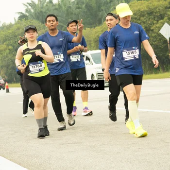 Runner Photo 7490020