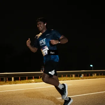 Runner Photo 7490022