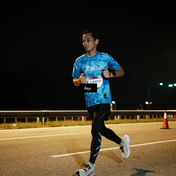 Runner Photo 7490025