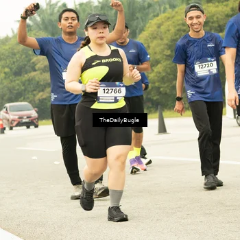 Runner Photo 7490028