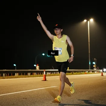 Runner Photo 7490029