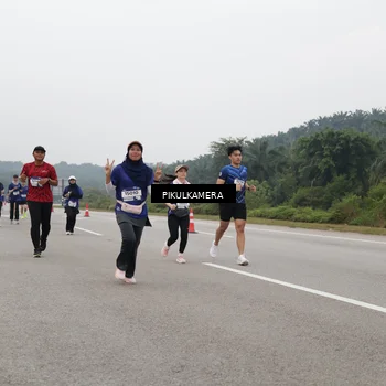 Runner Photo 7490033