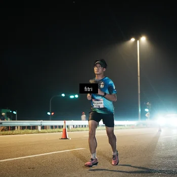 Runner Photo 7490046