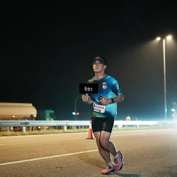 Runner Photo 7490047