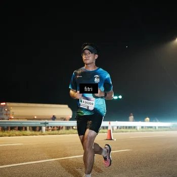 Runner Photo 7490057