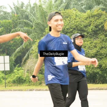 Runner Photo 7490063