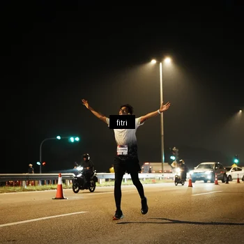 Runner Photo 7490066