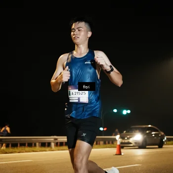 Runner Photo 7490099