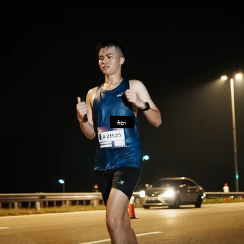 Runner Photo 7490101