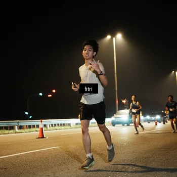 Runner Photo 7490118
