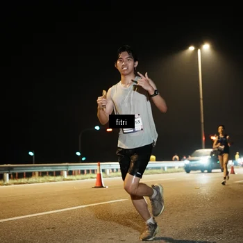 Runner Photo 7490124