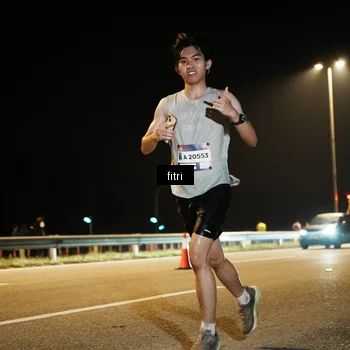 Runner Photo 7490125