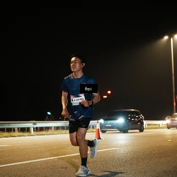 Runner Photo 7490159