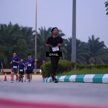 Runner Photo 7490160