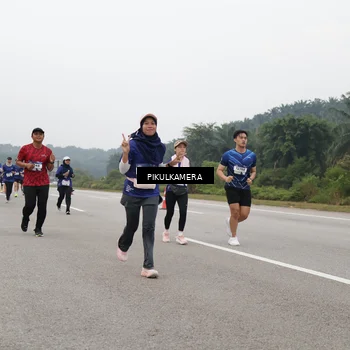 Runner Photo 7490172