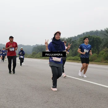 Runner Photo 7490173