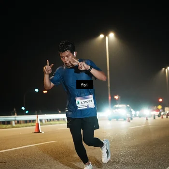 Runner Photo 7490179