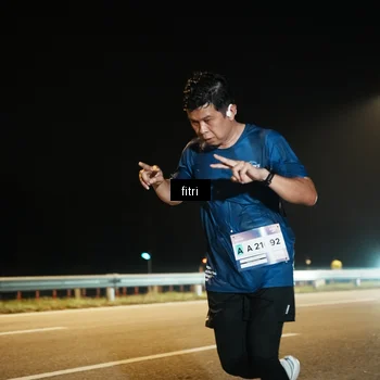 Runner Photo 7490188