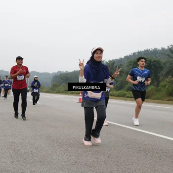 Runner Photo 7490222