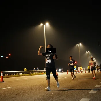 Runner Photo 7490234