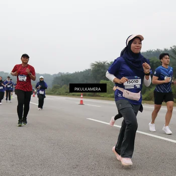Runner Photo 7490236