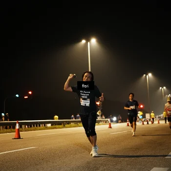Runner Photo 7490238