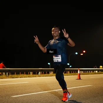 Runner Photo 7490287