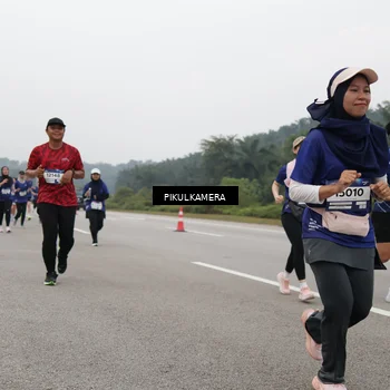 Runner Photo 7490291
