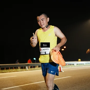 Runner Photo 7490299