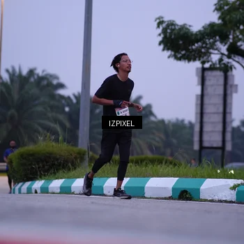 Runner Photo 7490302