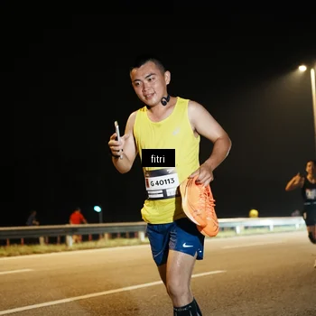 Runner Photo 7490306