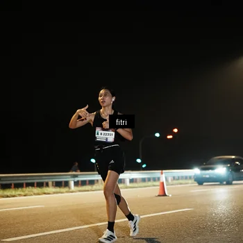 Runner Photo 7490307