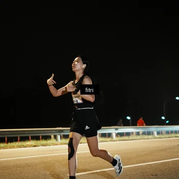 Runner Photo 7490310
