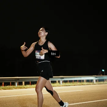 Runner Photo 7490318