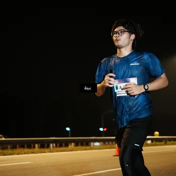 Runner Photo 7490343
