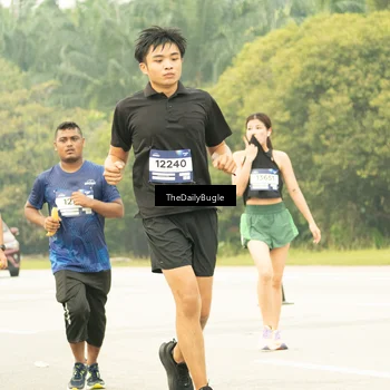 Runner Photo 7490355