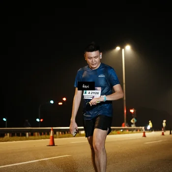 Runner Photo 7490358