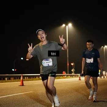 Runner Photo 7490367