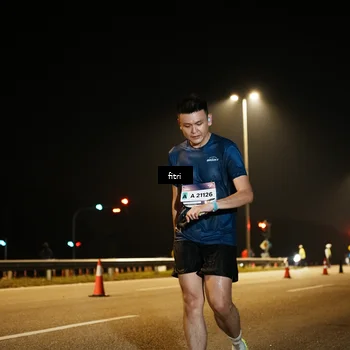 Runner Photo 7490375