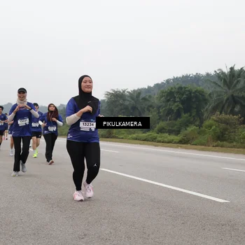 Runner Photo 7490436