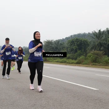 Runner Photo 7490438