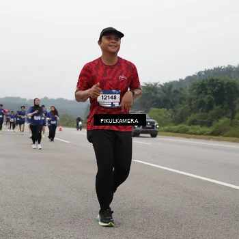 Runner Photo 7490446