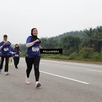 Runner Photo 7490447