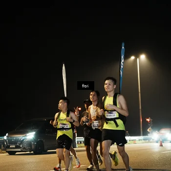 Runner Photo 7490456