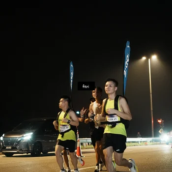 Runner Photo 7490457