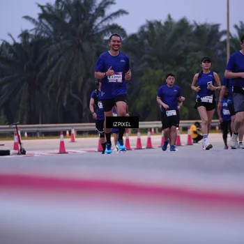 Runner Photo 7490460