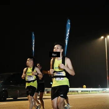 Runner Photo 7490464