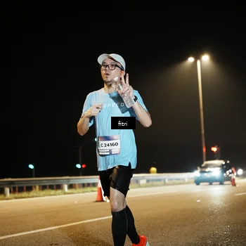 Runner Photo 7490467