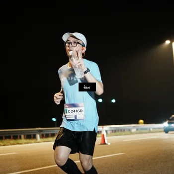 Runner Photo 7490469