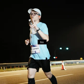 Runner Photo 7490474